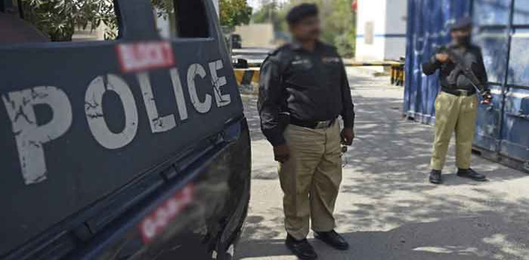 عدالتی بیلف کا چھاپہ : تھانے سے تین افراد بازیاب