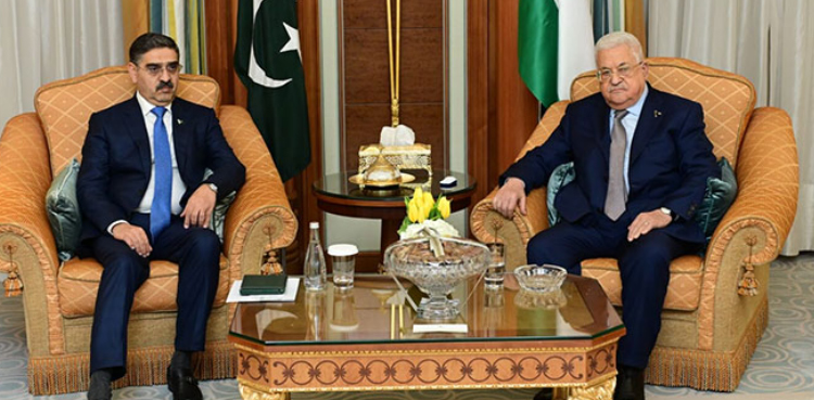 نگراں وزیراعظم  کی فلسطینی صدر سے ملاقات ، اسرائیلی دہشت گردی پرعالمی خاموشی  شرمناک قرار