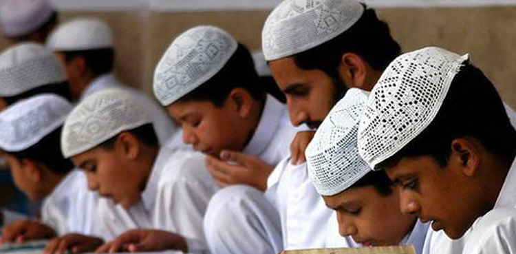 چکوال مدرسہ زیادتی