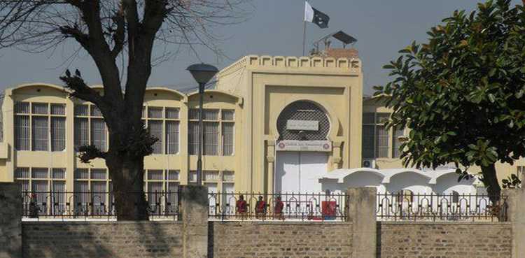 سائفر کیس : بانی پی ٹی آئی  اور شاہ محمود قریشی پر فردِ جرم آج عائد کی جائے گی