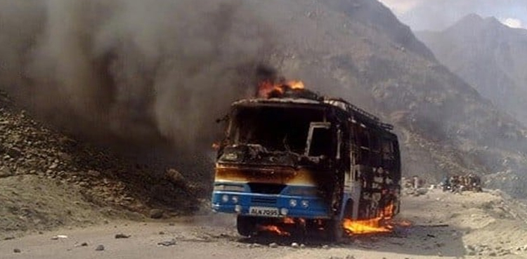 چلاس میں بس پر فائرنگ کے واقعہ کا مقدمہ درج،   اموات کی تعداد 9 ہوگئی