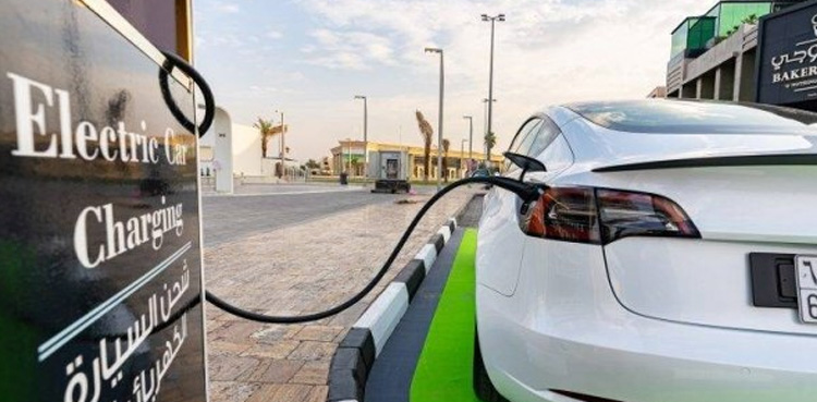 سعودی عرب میں الیکٹرک کاریں رکھنے والوں کیلئے خوشخبری