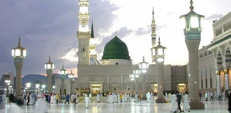 مسجد نبویؐ میں گزشتہ ہفتے لاکھوں زائرین نے حاضری دی