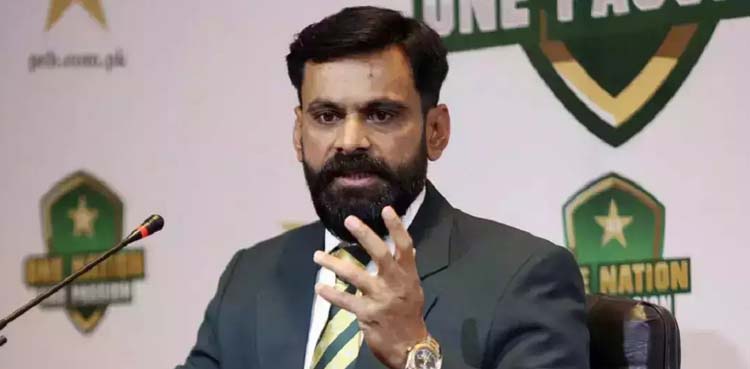 کھلاڑیوں کو لیگز کھیلنے کا این او سی دینے کیلیے حفیظ سے رائے طلب