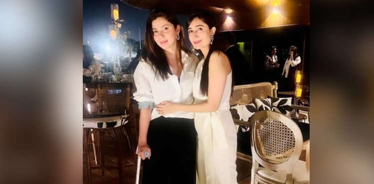 ماہرہ خان نے بیساکھی کے ساتھ چلنے کی وجہ بتا دی