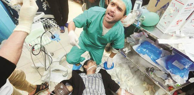 اسرائیلی فوج کی بھوک سے بلکتے فلسطینیوں پر بمباری، مزید 10 شہید