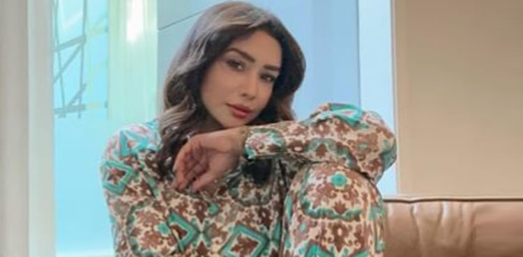 شوبز کے اکثر لوگ دوغلے ہوتے ہیں، مائرہ خان