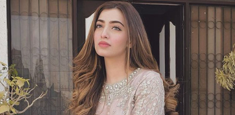 نوال سعید ساتھی اداکاراؤں کے حسد پر بول پڑیں