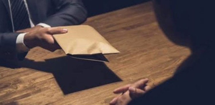 پنجاب میں بھاری رشوت کے عوض افسران کی تعیناتیوں کا انکشاف