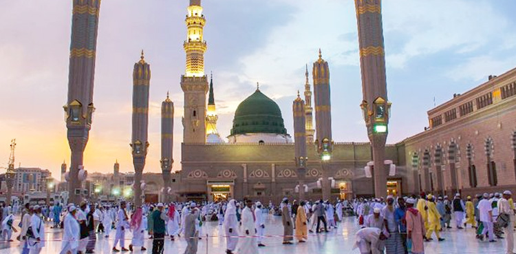 رمضان کا پہلا عشرہ: ایک کروڑ کے لگ بھگ زائرین کی مسجد نبویؐ آمد
