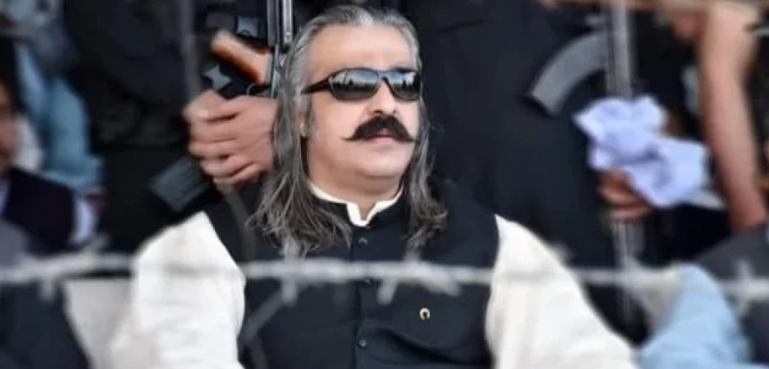 پنجاب پولیس کو وارننگ دے رہا ہوں غلط حکم نہ مانیں: علی امین گنڈاپور