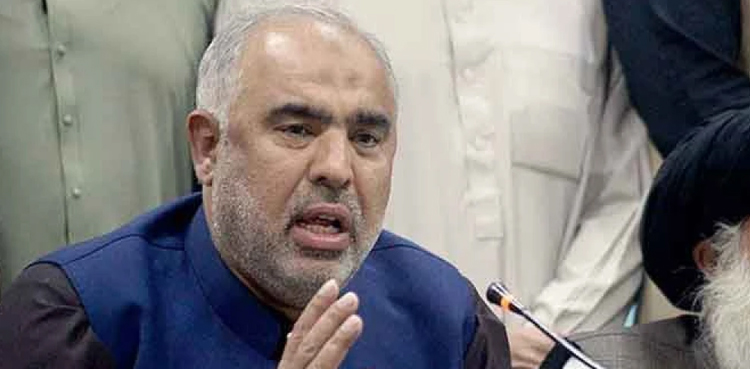 اس دفعہ اگر این او سی نہ دی تو ہم پرواہ نہیں کریں گے، اسد قیصر نے خبردار کردیا