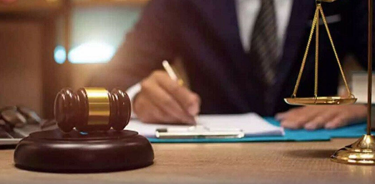 سائفر کیس کی سزا سنانے والے جج 2 ماہ کی چھٹیوں  پر چلے گئے