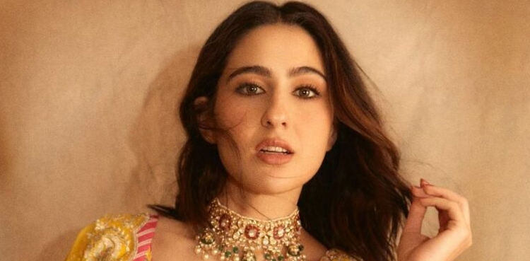 کوئی آپ کیلیے کچھ نہیں کرنے والا، سارہ علی خان Sara Ali Khan