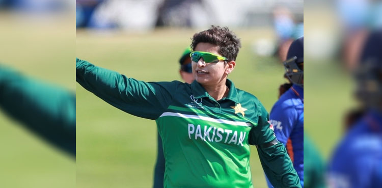 ندا ڈار ذہنی مسائل کا شکار، کرکٹ سے بریک لے لیا