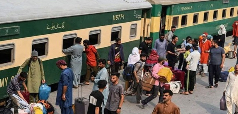 ٹرین سے سفر کرنے والوں کے لئے بڑی خوشخبری آگئی