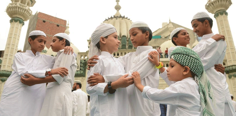 کیا رواں سال پاکستان سمیت دنیا  کے کئی ممالک میں ایک ہی روز عید الفطر منائی جائے گی؟