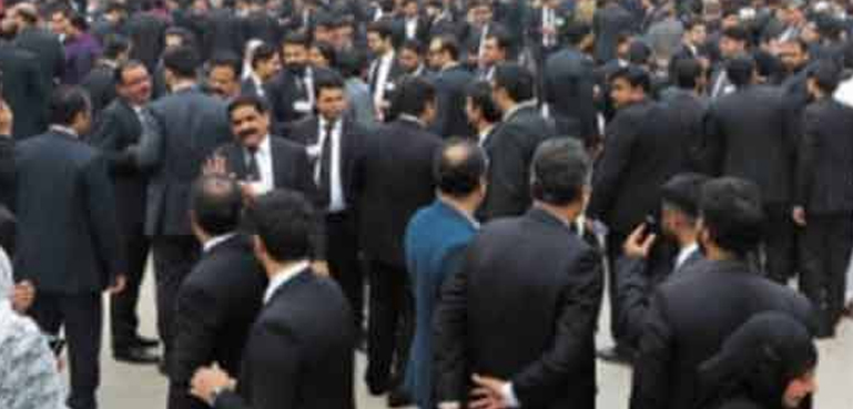 کے پی حکومت کا وکلا سے متعلق بڑا فیصلہ
