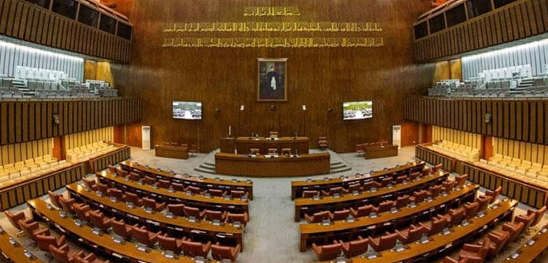 سینیٹ کا پارلیمانی سال آج مکمل، ایوان مچھلی منڈی بنا رہا