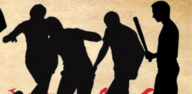 درجن سے زائد ملزمان کا 80 سالہ بزرگ پر وحشیانہ تشدد
