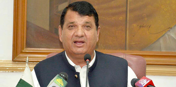وفاقی وزیر امیر مقام کے خلاف مقدمہ درج کرنے کا حکم