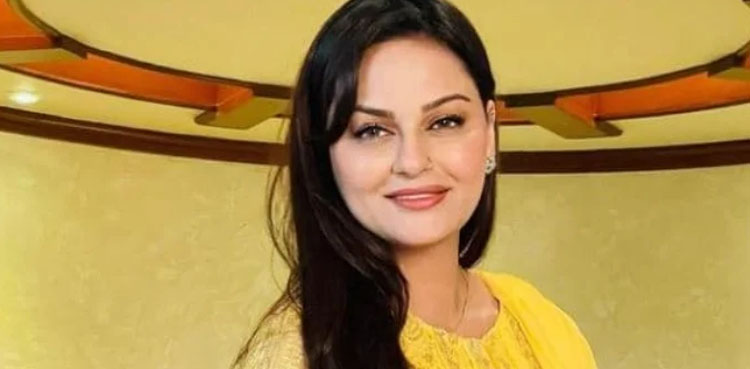 جویریہ عباسی کو اپنی ساس سے خوبصورت تحفہ مل گیا