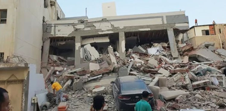 جدہ میں رہائشی عمارت زمین بوس، اموات کا خدشہ