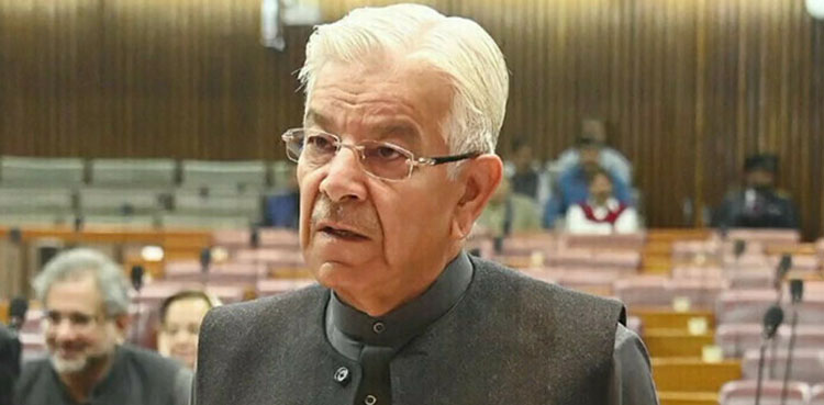 خواجہ آصف نے اسپیکر، چیئرمین سینیٹ کی تنخواہوں میں اضافہ ’’مالی فحاشی‘‘ قرار دیدیا