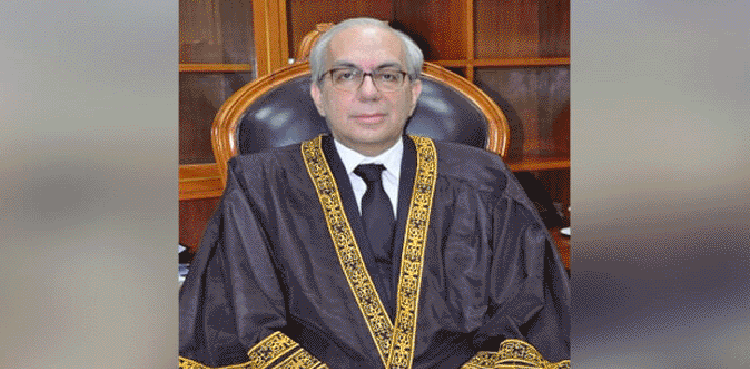 جسٹس منیب اختر نے قائم مقام چیف جسٹس پاکستان کا حلف اٹھالیا