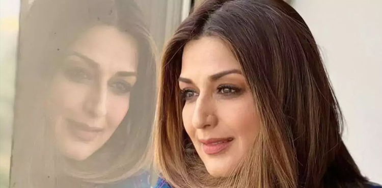 کینسر کی تشخیص پر شوہر کا ردعمل کیا تھا؟ سونالی باندرے نے بتا دیا