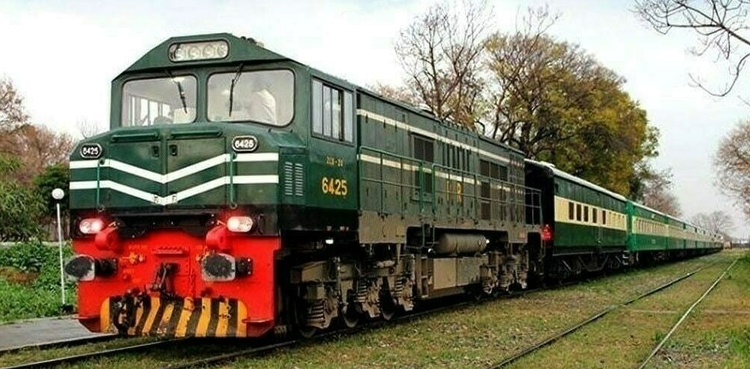 وزیراعظم کے دورہ چین میں ایم ایل ون منصوبے کے مالی معاملات طے پانے کا امکان