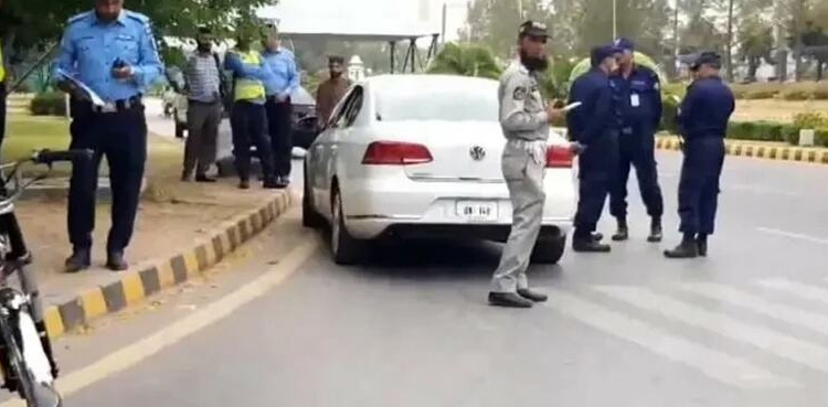 خاتون سفارت کار کی گاڑی کی ٹکر سے پولیس اہلکار زخمی ، برطانوی ہائی کمیشن کا وضاحتی بیان  آگیا