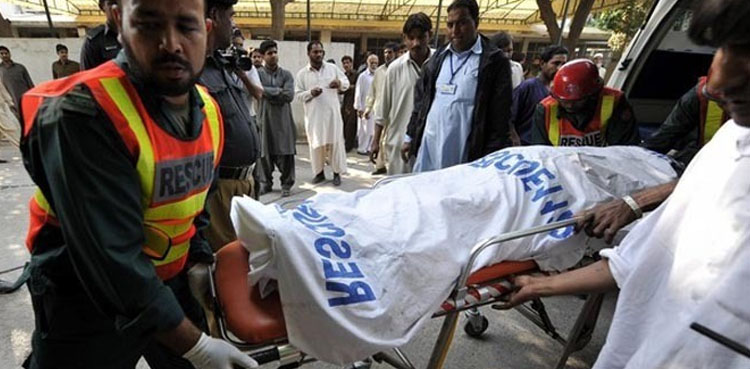 جامشورو: موٹر وے پر بس اور ٹریلر میں تصادم، 3 افراد جاں بحق، 10زخمی