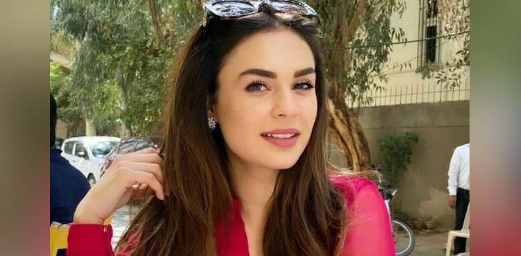 16 سال کی عمر میں ہی زندگی کی حقیقت سامنے آگئی تھی: ماہ نور حیدر