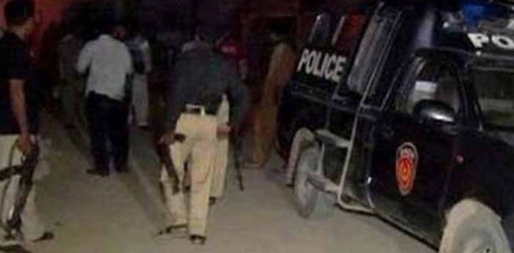 کراچی میں پولیس مقابلے میں 2 ڈاکو ہلاک، 2 فرار ہوگئے