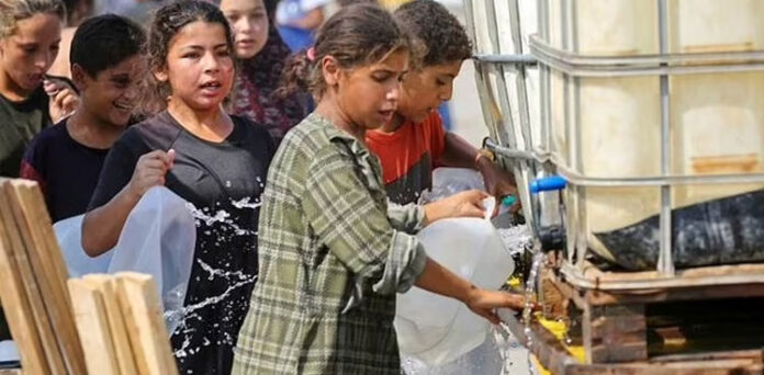 غزہ : انجینئر نے شمسی توانائی کے ذریعے سمندری پانی کو پینے کے قابل بنا دیا