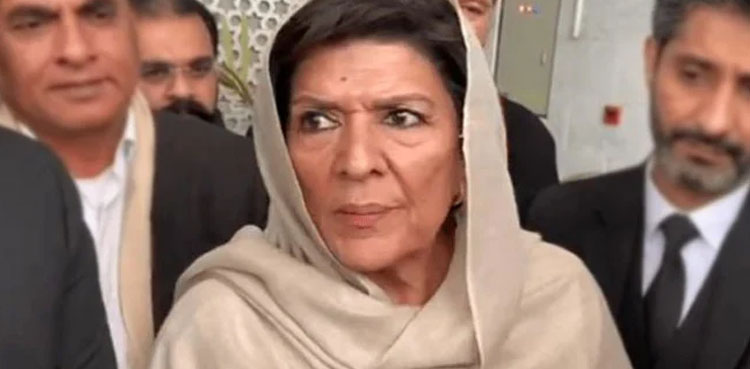 بانی کو آخری کارڈ شو کرنے سے روک دیا، علیمہ خان