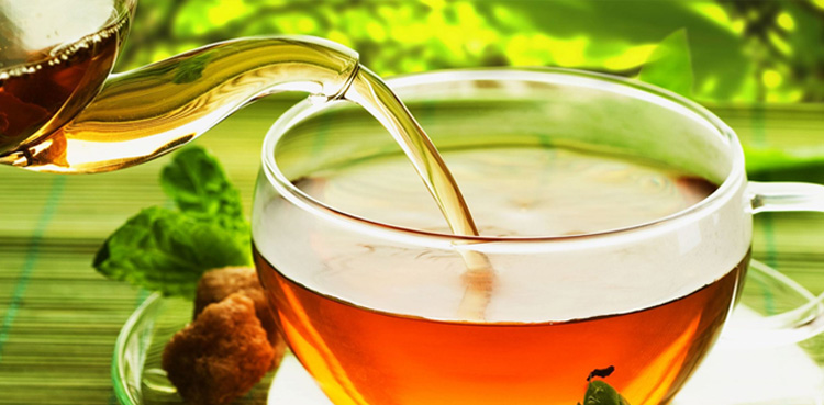 گرین ٹی کا استعمال اپنی مرضی سے نہ کریں ۔ ۔ ۔ ۔ ۔ ۔ ۔ ورنہ !!