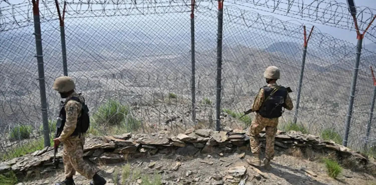 ڈیرہ اسماعیل خان میں انٹیلی جنس بیسڈ آپریشن، 10 خوارج ہلاک، کیپٹن شہید