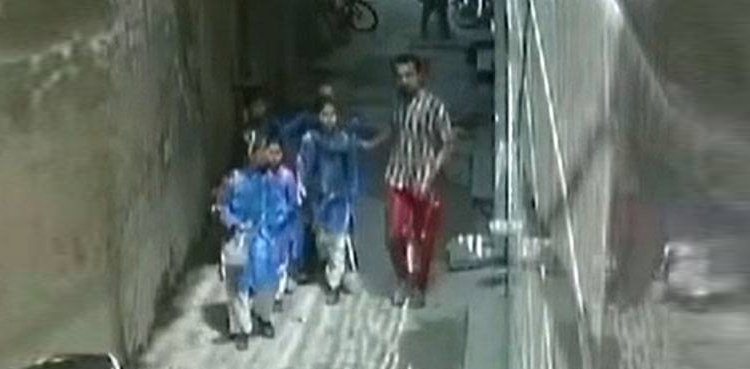 گھر جانے والی اسکول کی بچیوں سے نازیبا حرکات کرنیوالا ملزم گرفتار