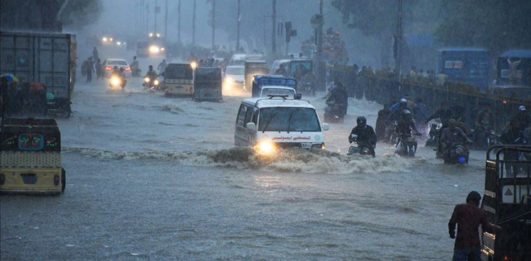 کراچی والے تیار ہوجائیں !  مون سون کا ایک اور سسٹم برسنے کو تیار
