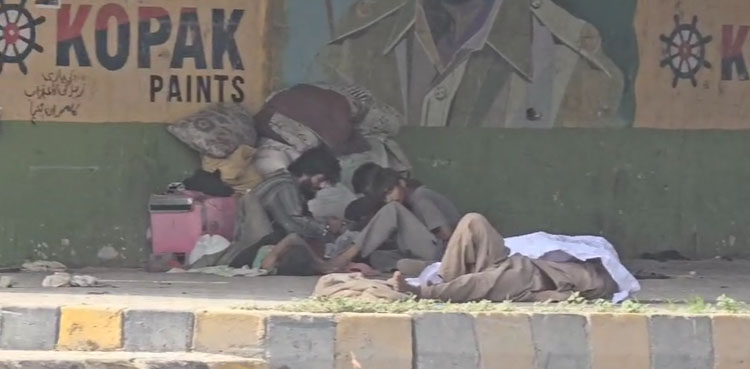 سوک سینٹر کے قریب نشے کے عادی افراد کی دن دیہاڑے چوری