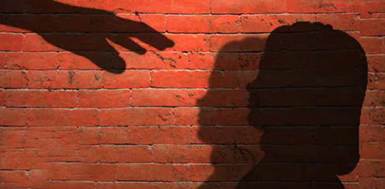 پی ٹی ٹیچر کی چھٹی جماعت کی مسلم طالبہ سے زیادتی، ملزم گرفتار