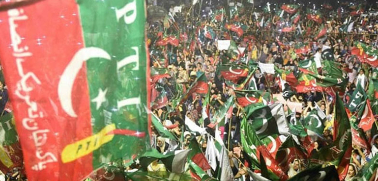 سنگجانی جلسے میں تقاریر پر پی ٹی آئی رہنماؤں کیخلاف بغاوت کا مقدمہ درج کرنے کا فیصلہ کیا گیا ہے