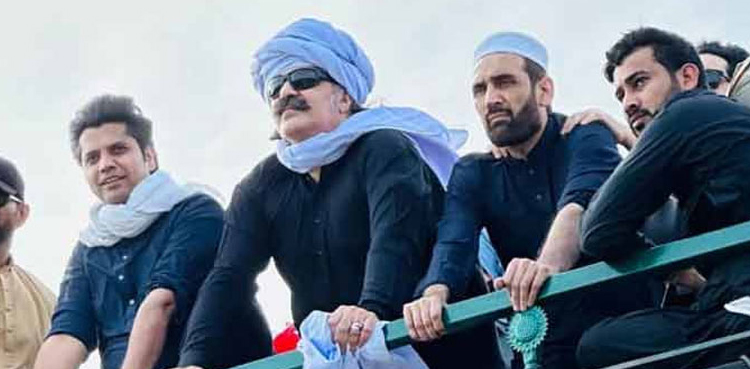 وزیراعلیٰ کے پی علی امین گنڈا پور کی قیادت میں قافلہ اسلام آباد کی حدود میں داخل