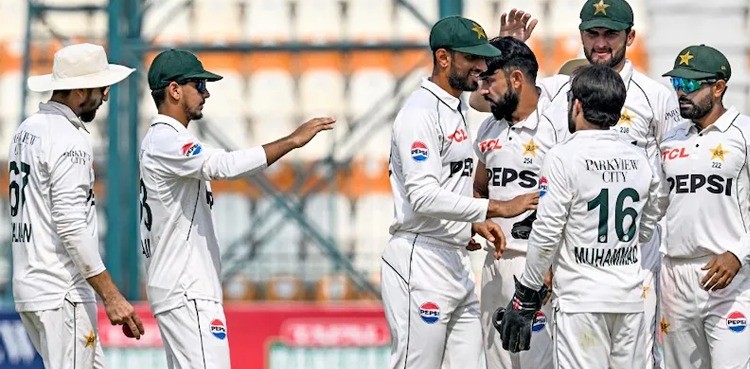 کرکٹ ٹیم کو شرمناک شکستیں اور پی سی بی میں بڑے آپریشن کا آغاز