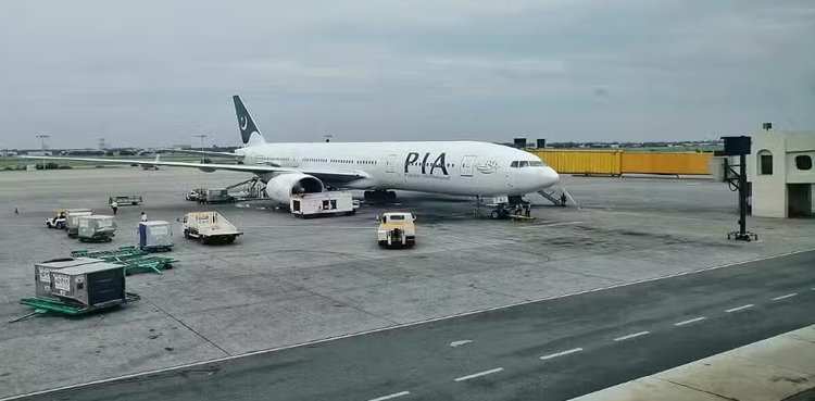 پی آئی اے کی نجکاری کا عمل نومبر تک مکمل کرلیا جائے گا