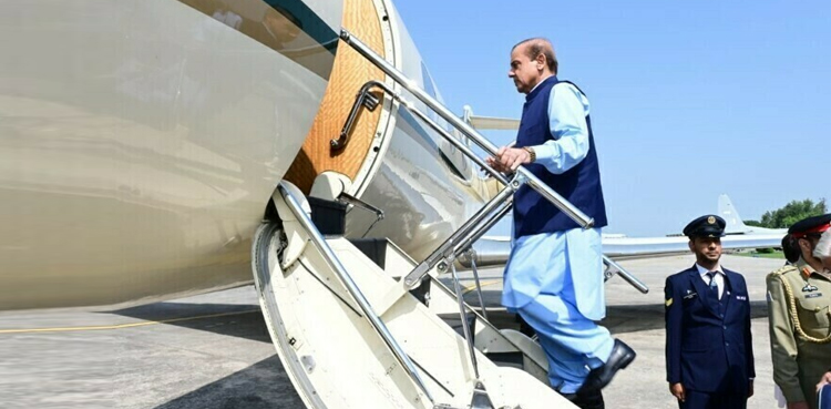 وزیراعظم شہباز شریف  متحدہ عرب امارات روانہ