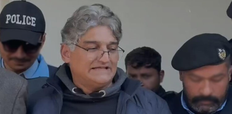 سینئر صحافی مطیع اللہ جان کو اڈیالہ جیل سے رہا کردیا گیا