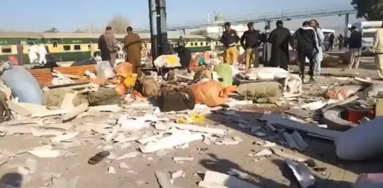 کوئٹہ ریلوے اسٹیشن پر دھماکے کی ذمے داری کالعدم تنظیم نے قبول کر لی